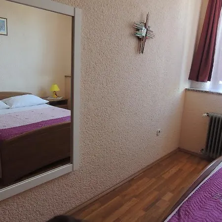Apartament Nela *