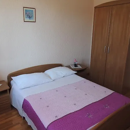 Apartament Nela Bale