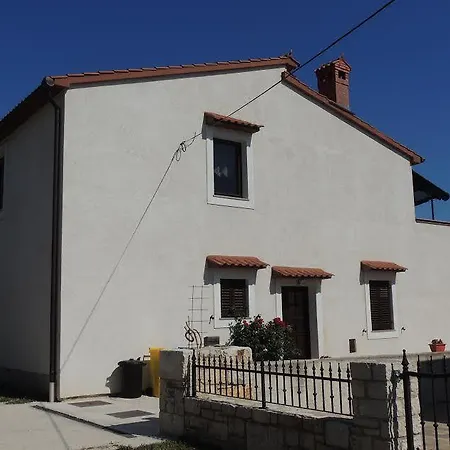 Apartament Nela Bale