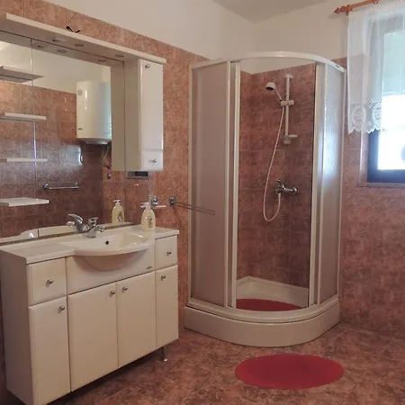 Apartament Nela *