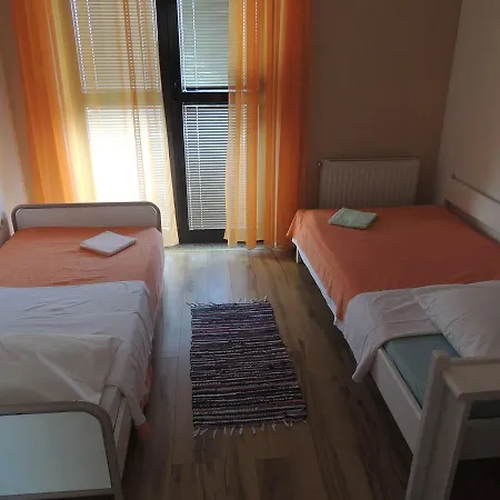Nela Apartament *