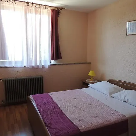 Apartman Nela *